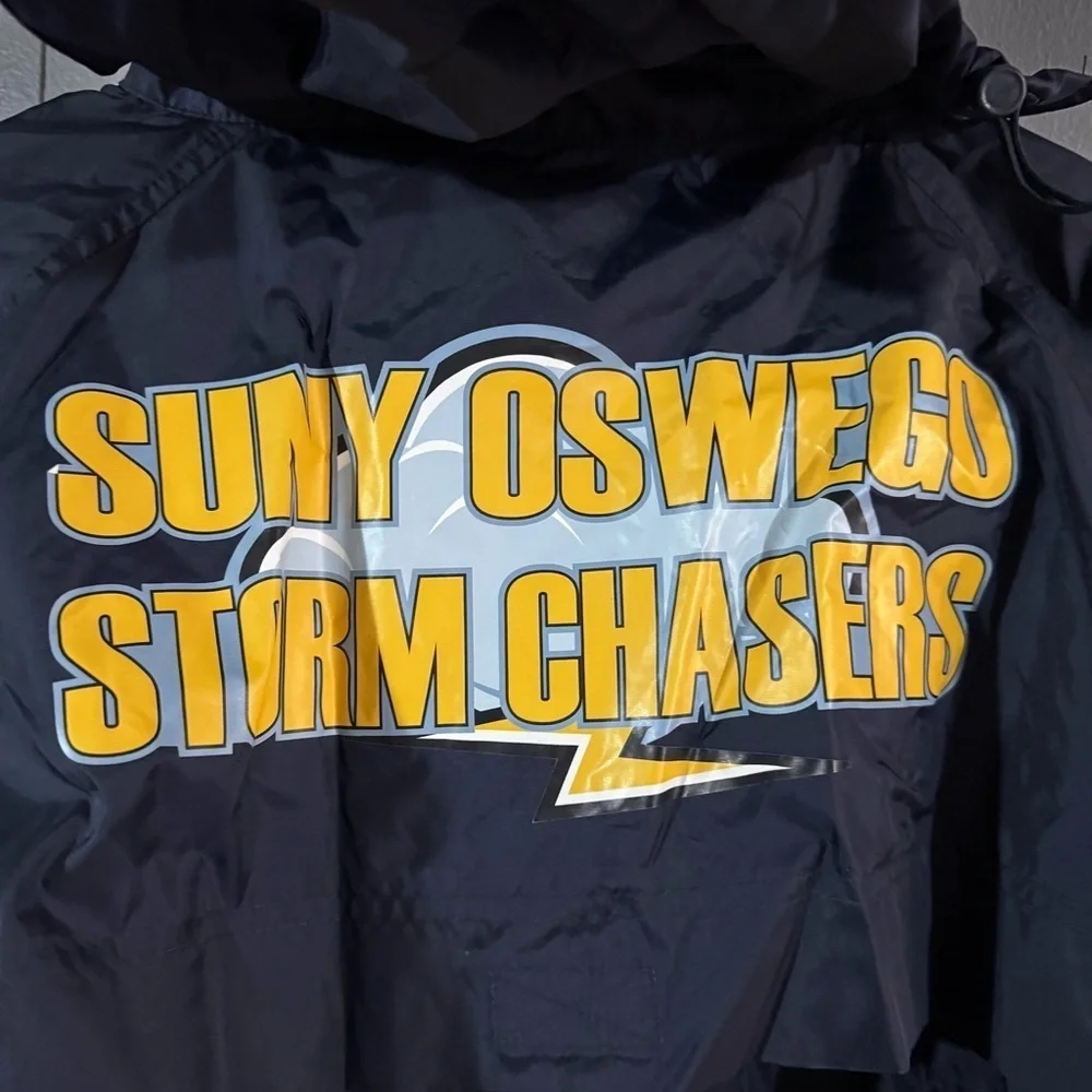 Vtg SUNY Oswego Storm Chasers Rain Jacket Men’s XL Navy Blue With Hood Very Rare